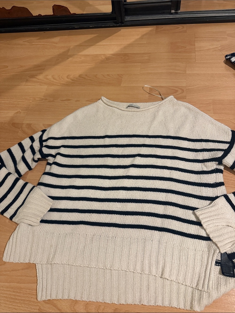 Zara cotton Striped Crewneck Sweater in Cream and Navy